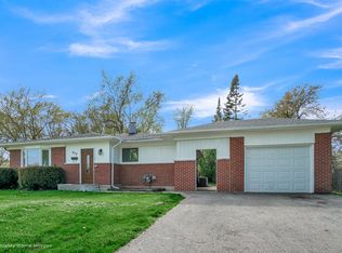 430 E Merle Ln, Wheeling, IL 60090