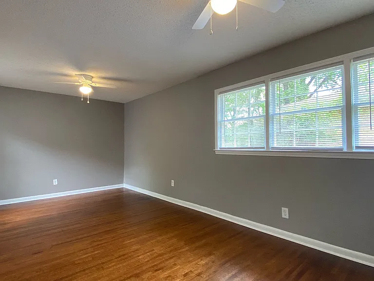 4029 Graceland Dr — Photo 5