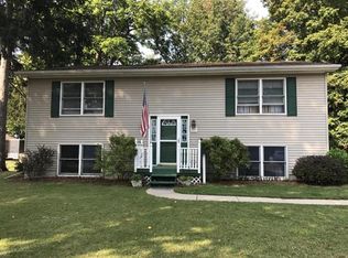 219 N Sheldon St, Charlotte, MI 48813