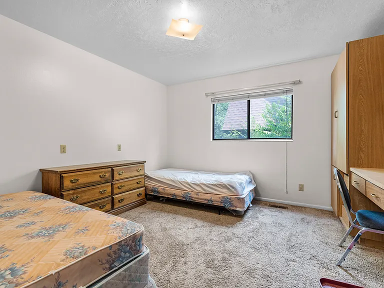 442 N 500 E #5 — Photo 8