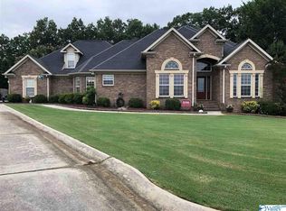 144 Braxton Ct, Decatur, AL 35603