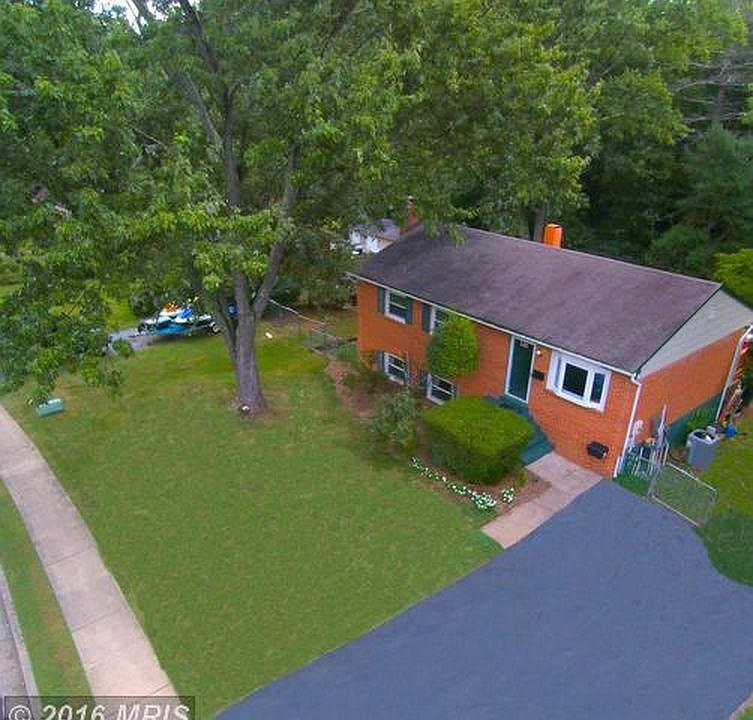 1st image of 3207 Burbank Ln