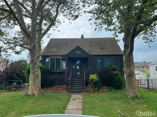 2014 Bell Pl, South Plainfield, NJ 07080