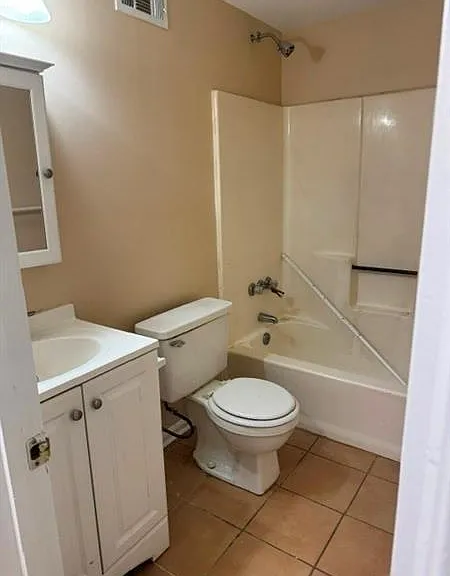 3970 Terrace Dr — Photo 7
