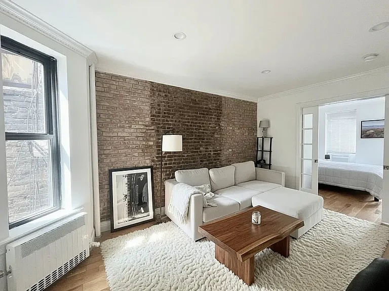 340 E 55th St #4A — Photo 1