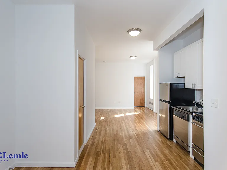 1361 Lexington Ave #2FW — Photo 6