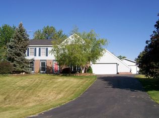6738 Mullberry Ct, Saline, MI 48176