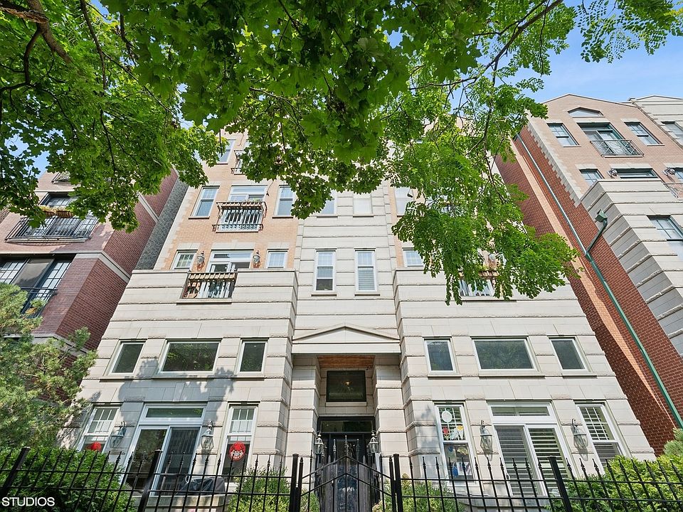 1st image of 860 W Buckingham Pl APT 3W