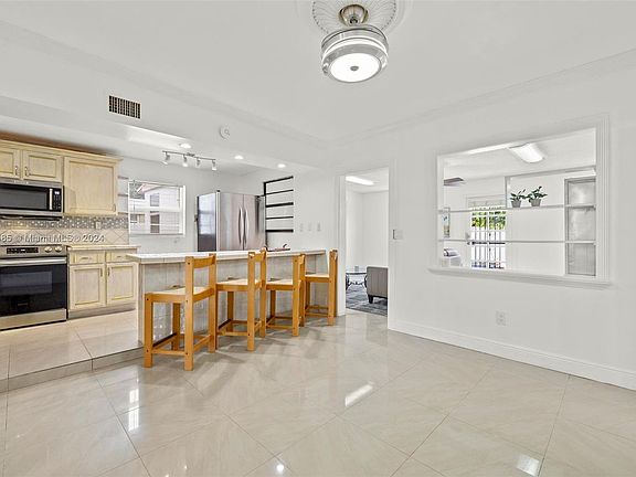 2nd image of 6420 SW 42nd St #6420