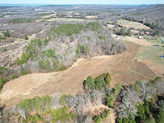 4th image of 1021 Mount Carmel Rd