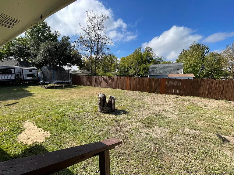 121 N Hamilton St — Photo 15
