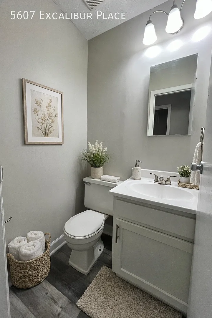 Recently Updated Beautiful Town Home in Dublin School District — Photo 4
