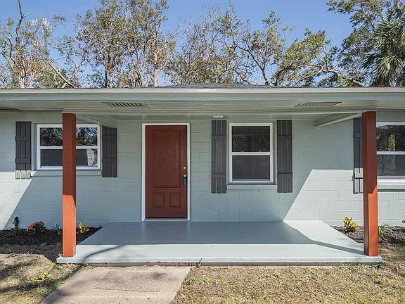 3rd image of 2608 W Jackson St