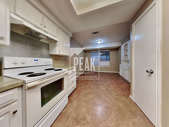 4th image of 411 Thomas Chapel Dr
