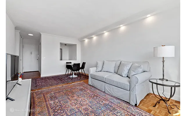 Sold by Douglas Elliman | media 16