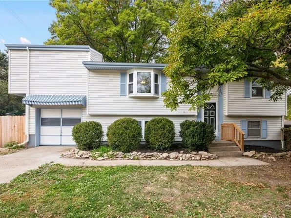 4800 NE Tullis Dr, Kansas City, MO 64119