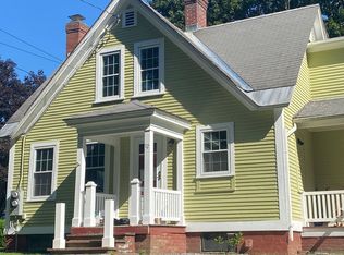 12 Lowell St, Windsor, VT 05089