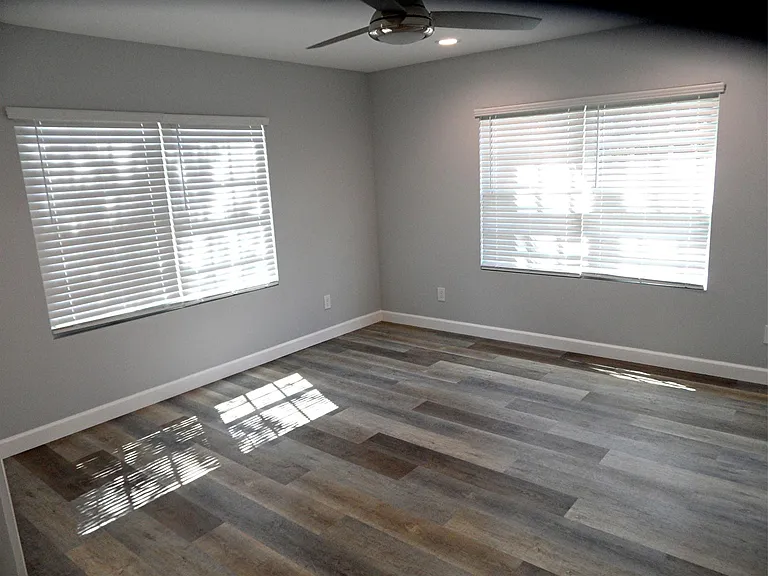 709 SW 4th Pl — Photo 10
