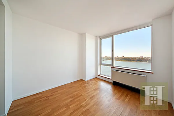 Rented by Halstead Real Estate | media 16