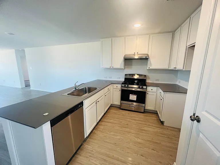5266 Monarch Bnd — Photo 6