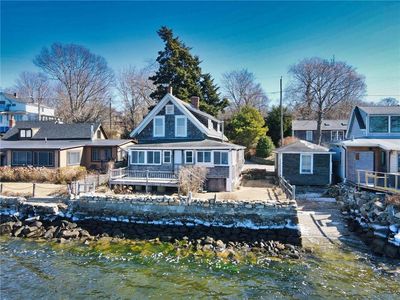 263 Riverside Dr, Tiverton, RI, 02878