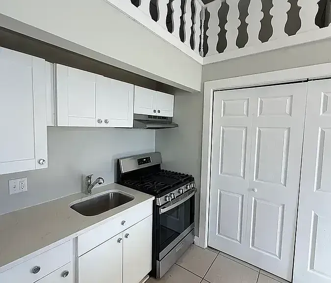 1210 Chapel St #3 — Photo 1