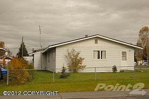 Redding exterior2