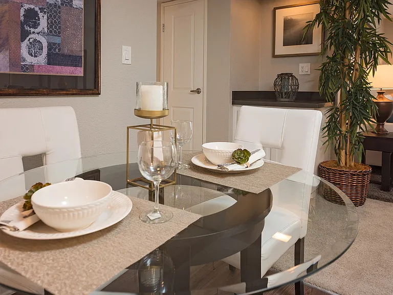 Mission Trails Apartments — Photo 7