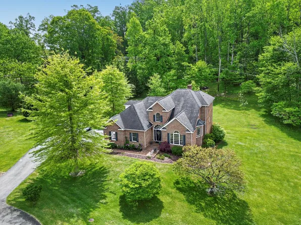 156 Brooke St, Chilhowie, VA 24319