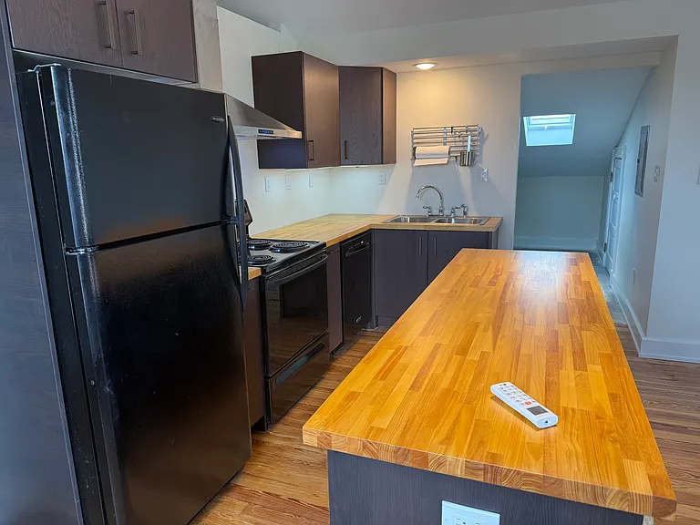 401 Fairfield Ave #4 — Photo 6