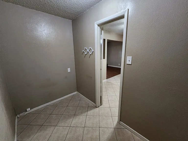 7604 Bridges Ave #B — Photo 21