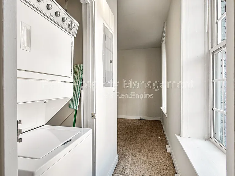 Poythress Apartments — Photo 44
