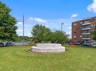 200 Sanders Ferry Rd APT 2211, Hendersonville, TN 37075