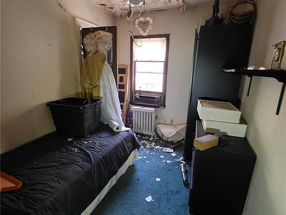 4th image of 1846 Kimball St