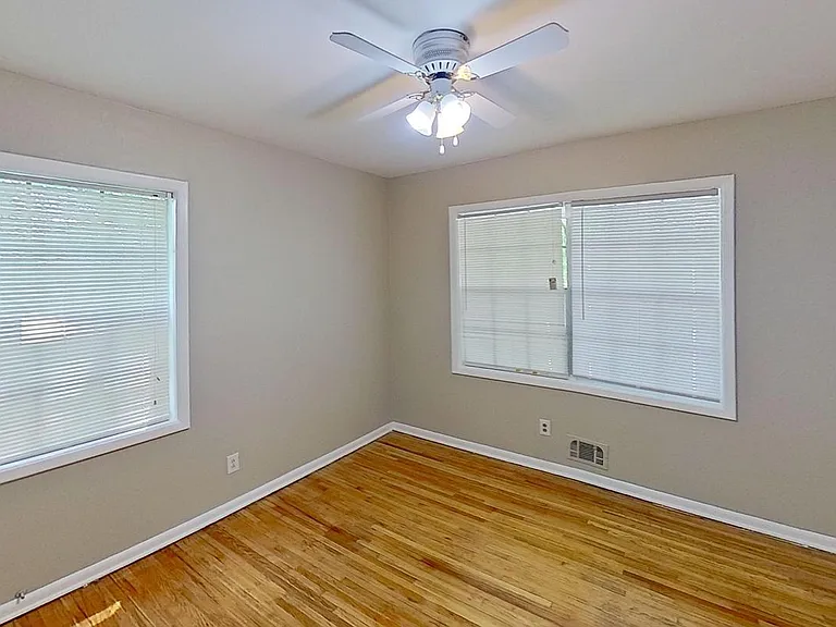 5326 Heather Ln — Photo 16