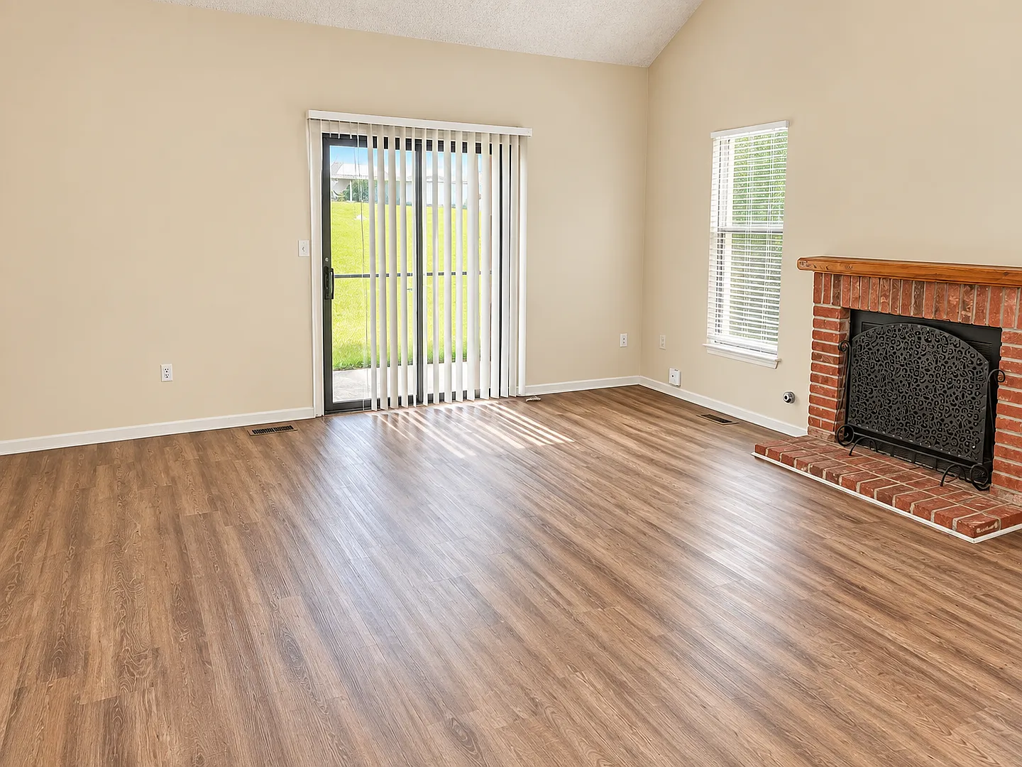 825/827 N. 89th Ct. — Photo 3