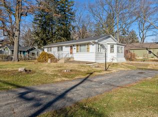 668 Woodland Rd, Palatine, IL 60074