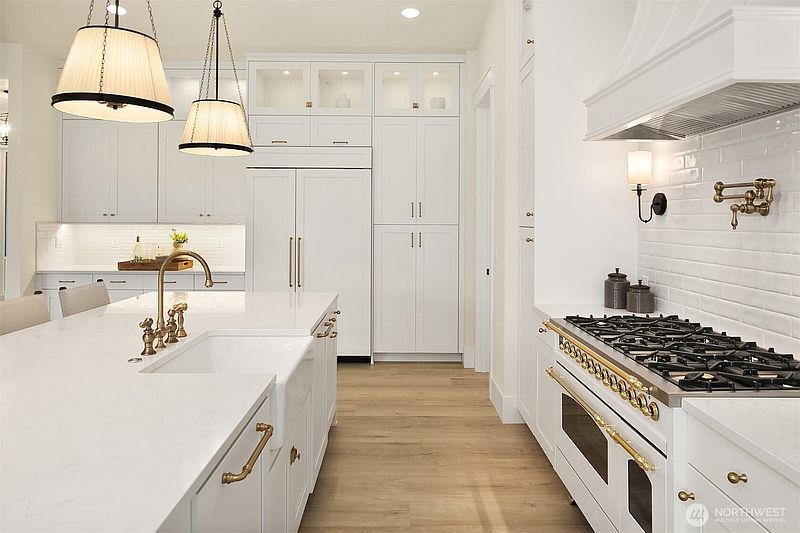 3rd image of 15628 84th Street NE