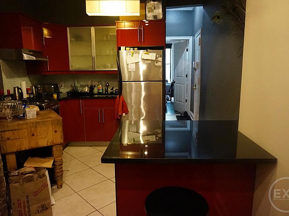 2nd image of 341 S 4th St APT 1L