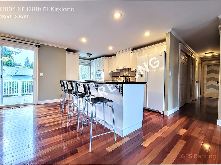 13004 NE 128th Pl — Photo 3