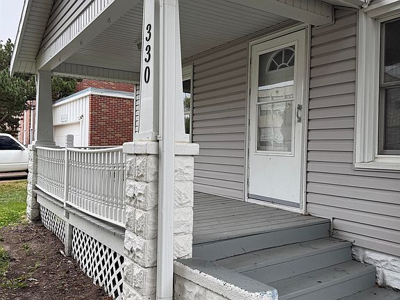 3rd image of 330 N Clarkson St