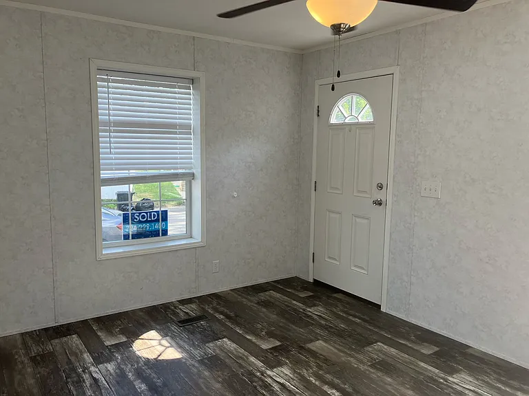 849 Henderson Ave #37 — Photo 5