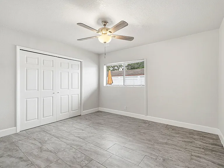1320 SW 34th Ave #1 — Photo 12