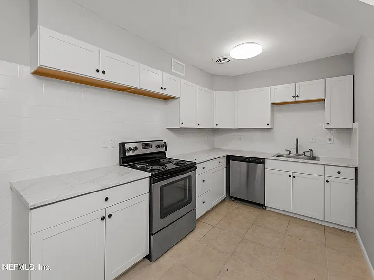 6171 Cedar Hills Blvd — Photo 8