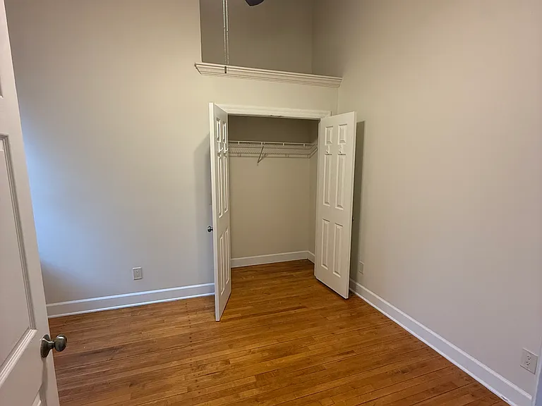 Chapel Hill Apartments — Photo 13