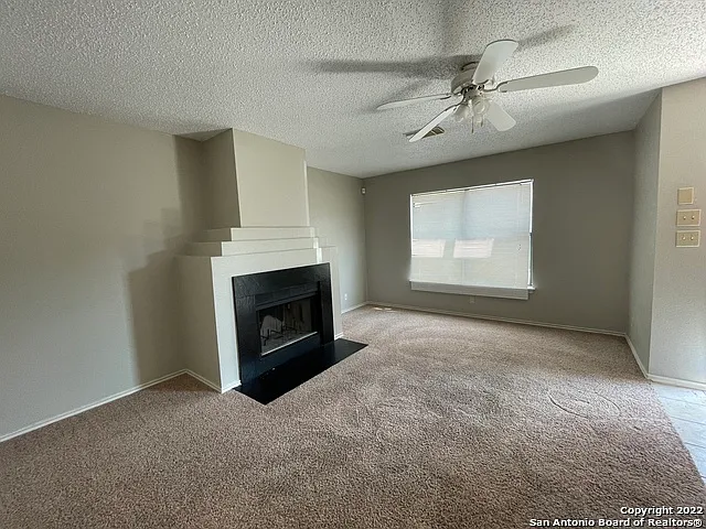 3 bed, 2.5 bath, 1734 sqft, $1,850 — Photo 3