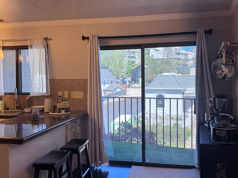 245 N Vine St #407 — Photo 33