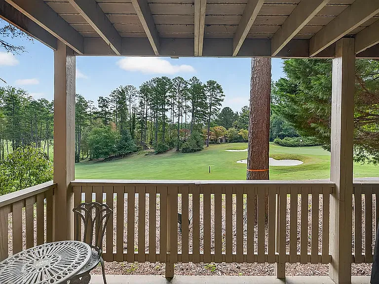 4001 Captains Walk Cir — Photo 1