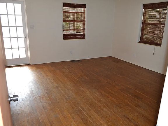 5th image of 436 Nautilus Ave