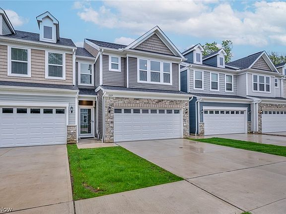 4th image of 729 N Greenway Dr